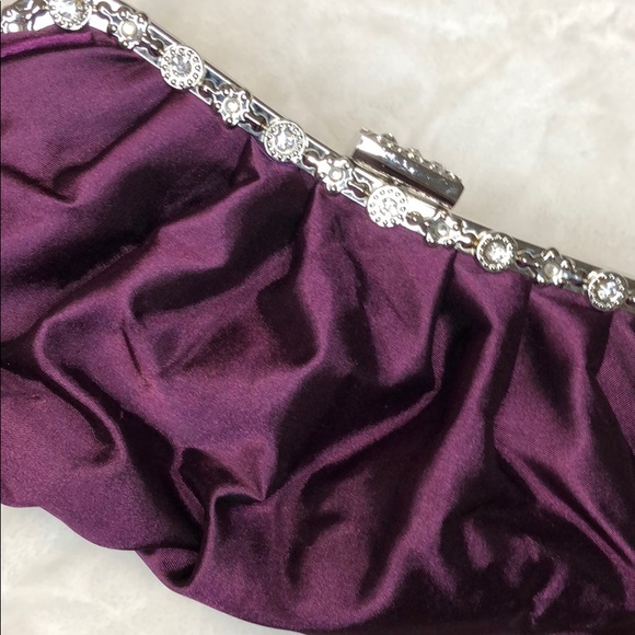 Everything clutch bags with stone all over satin - Picture 6 of 8